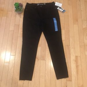 Limited Edition Seven7 • Novelty Denim